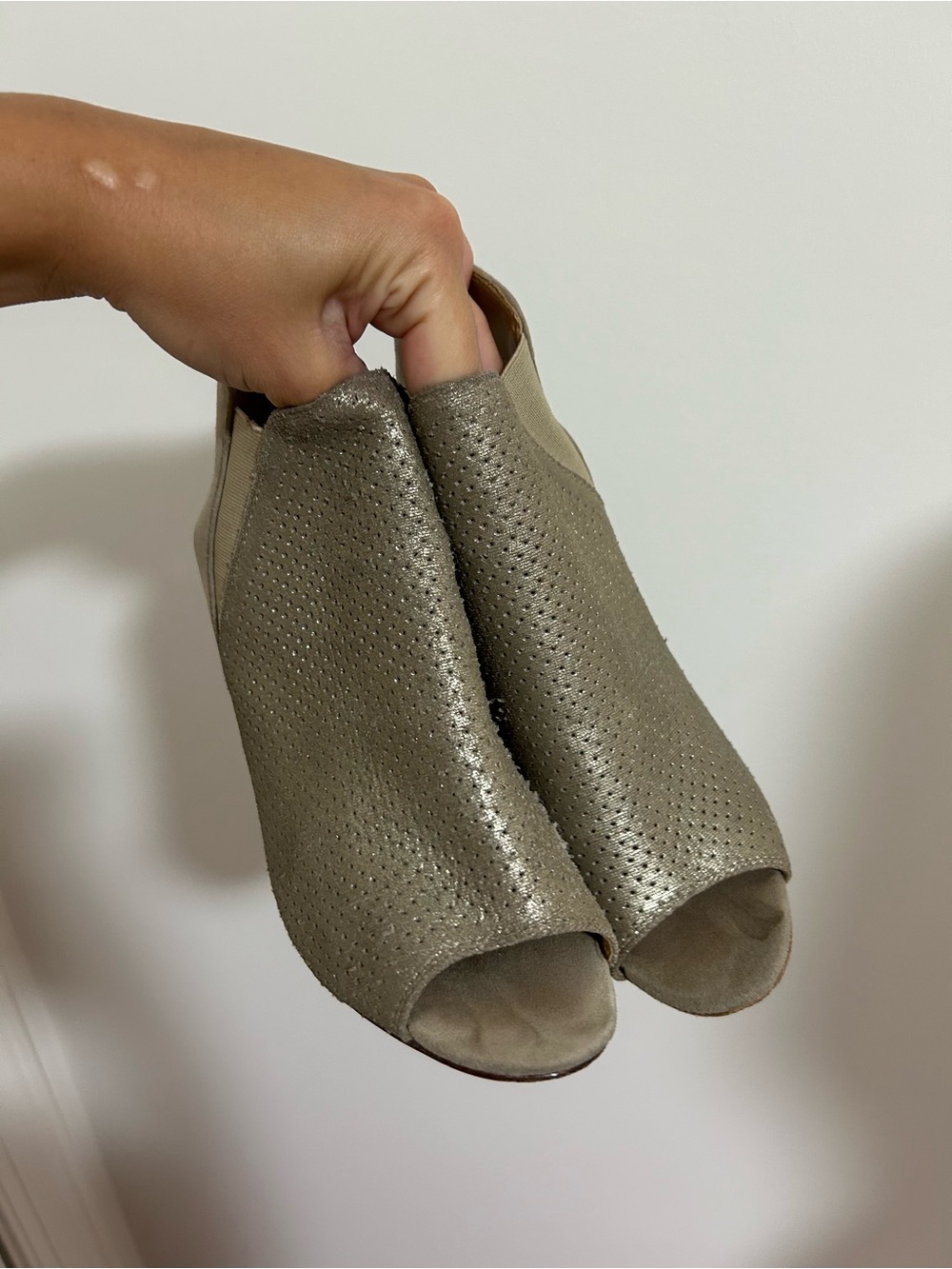 Vaneli Block Heel - Picture 2 of 7